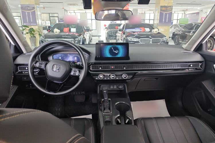 Used Honda Civic 2022 240TURBO CVT Dynamic Edition Center Console