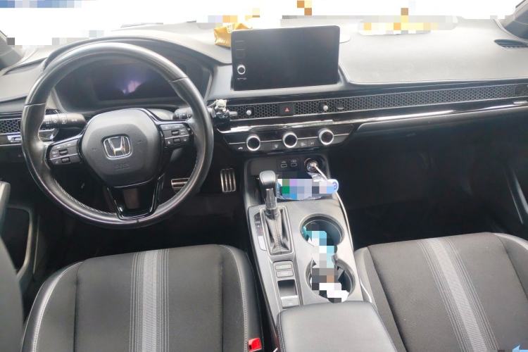 Used Honda Civic 2022 240TURBO CVT Dynamic Edition Center Console