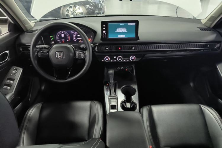 Used Honda Civic 2022 240TURBO CVT Dynamic Edition Center Console
