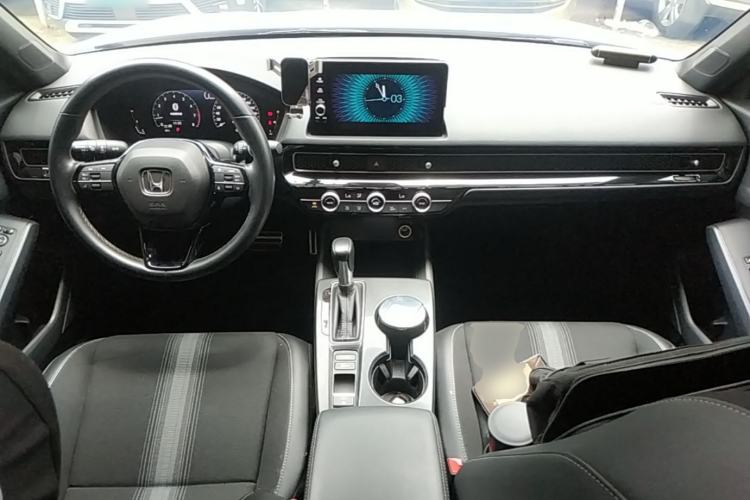 Used Honda Civic 2022 240TURBO CVT Dynamic Edition Center Console