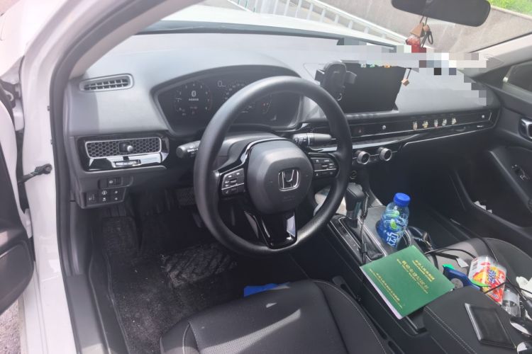 Used Honda Civic 2022 240TURBO CVT Dynamic Edition Center Console