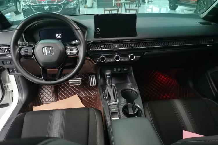 Used Honda Civic 2022 240TURBO CVT Dynamic Edition Center Console
