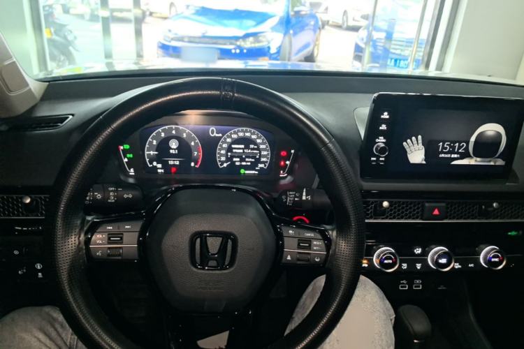 Used Honda Civic 2022 240TURBO CVT Dynamic Edition Center Console