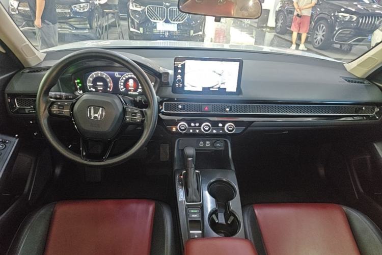 Used Honda Civic 2022 240TURBO CVT Dynamic Edition Center Console