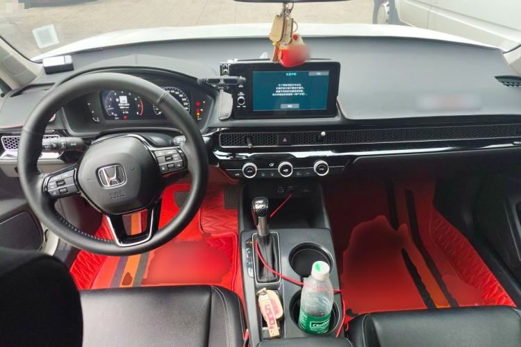 Used Honda Civic 2022 240TURBO CVT Dynamic Edition Center Console
