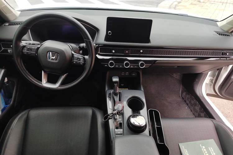Used Honda Civic 2022 240TURBO CVT Dynamic Control Version Center Console