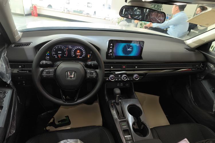 Used Honda Civic 2022 240TURBO CVT Dynamic Edition Center Console