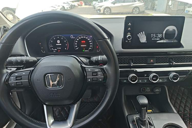 Used Honda Civic 2022 240TURBO CVT Dynamic Control Version Center Console