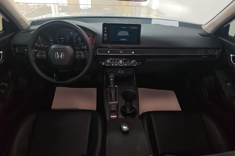 Used Honda Civic 2022 240TURBO CVT Dynamic Edition Center Console