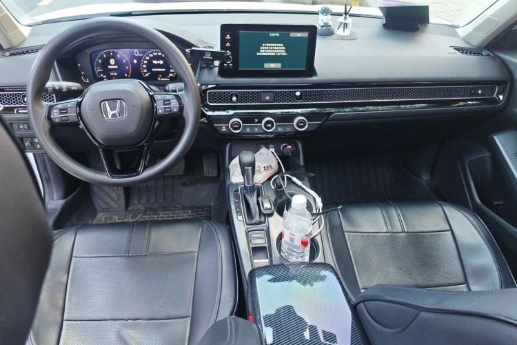 Used Honda Civic 2022 240TURBO CVT Dynamic Edition Center Console