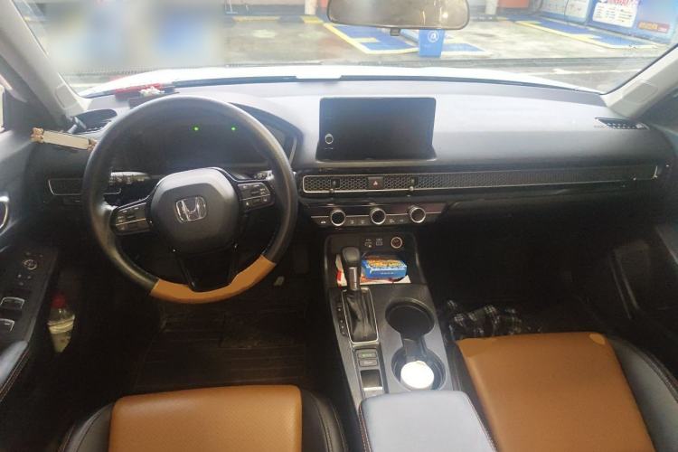 Used Honda Civic 2022 240TURBO CVT Dynamic Edition Center Console