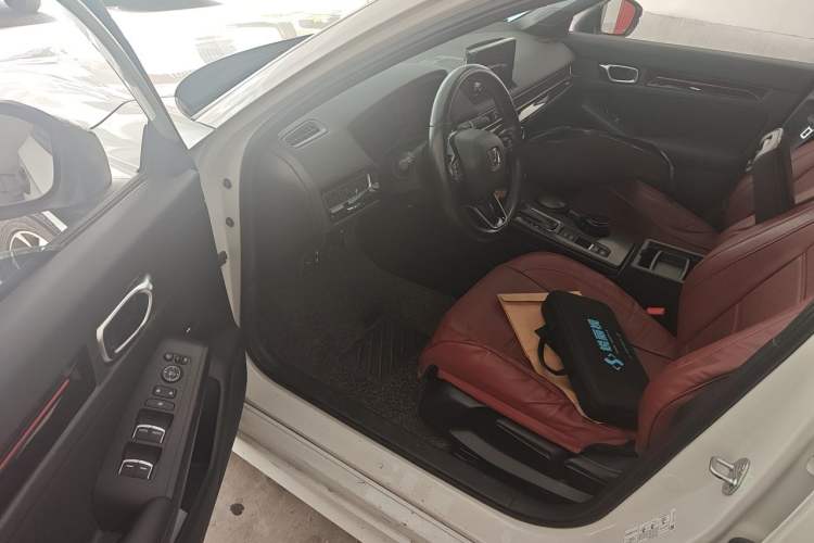 Used Honda Civic 2022 240TURBO CVT Dynamic Edition Driver Seat
