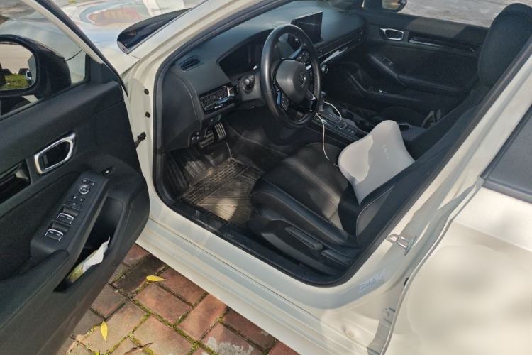 Used Honda Civic 2022 240TURBO CVT Dynamic Edition Driver Seat