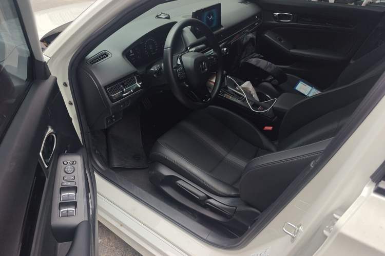 Used Honda Civic 2022 240TURBO CVT Dynamic Edition Driver Seat