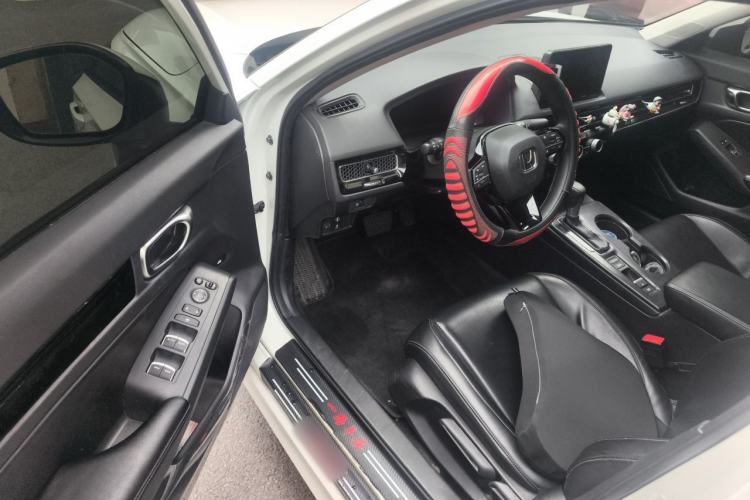 Used Honda Civic 2022 240TURBO CVT Dynamic Edition Driver Seat