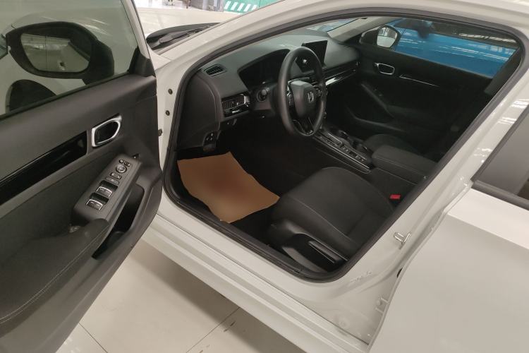 Used Honda Civic 2022 240TURBO CVT Dynamic Edition Driver Seat