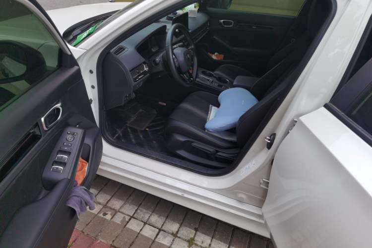 Used Honda Civic 2022 240TURBO CVT Dynamic Edition Driver Seat