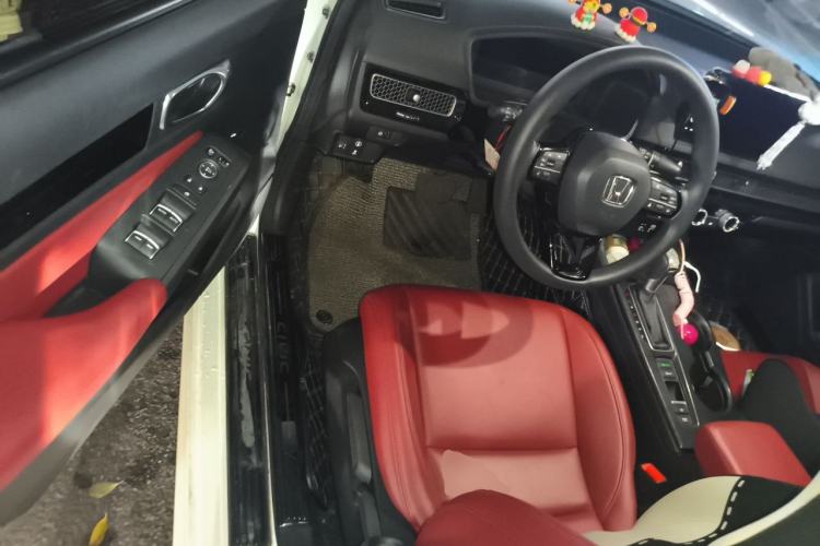Used Honda Civic 2022 240TURBO CVT Dynamic Edition Driver Seat