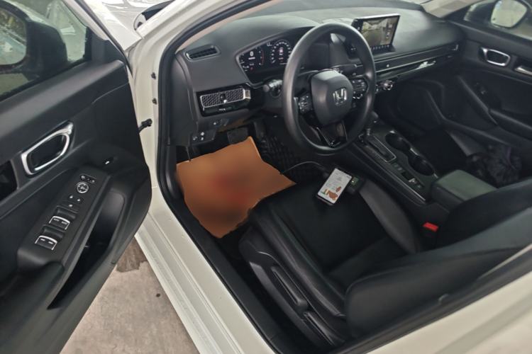 Used Honda Civic 2022 240TURBO CVT Dynamic Edition Driver Seat