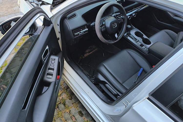 Used Honda Civic 2022 240TURBO CVT Dynamic Edition Driver Seat