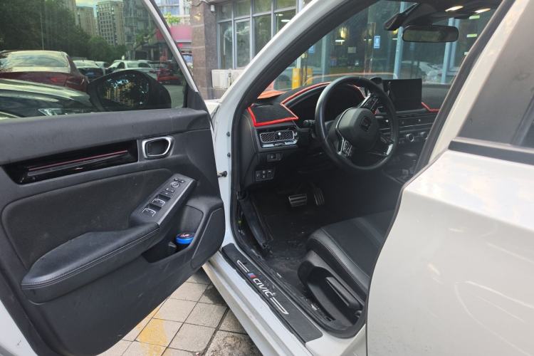 Used Honda Civic 2022 240TURBO CVT Dynamic Edition Driver Seat