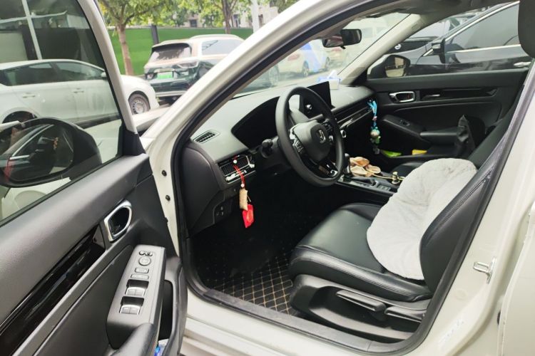 Used Honda Civic 2022 240TURBO CVT Dynamic Edition Driver Seat
