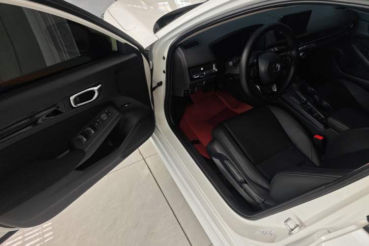 Used Honda Civic 2022 240TURBO CVT Dynamic Edition Driver Seat