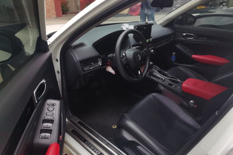 Used Honda Civic 2022 240TURBO CVT Dynamic Edition Driver Seat