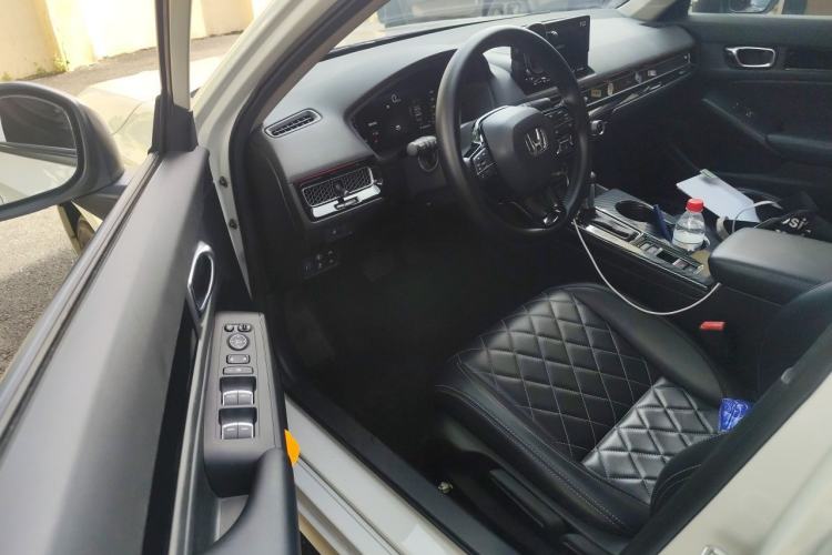Used Honda Civic 2022 240TURBO CVT Dynamic Edition Driver Seat