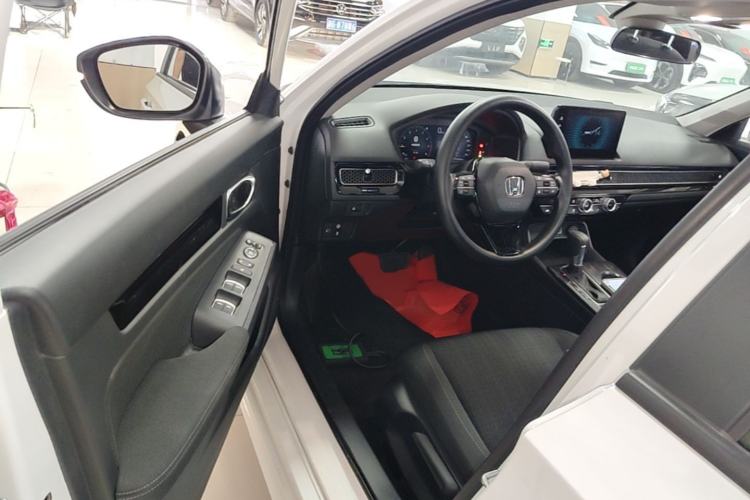 Used Honda Civic 2022 240TURBO CVT Dynamic Edition Driver Seat