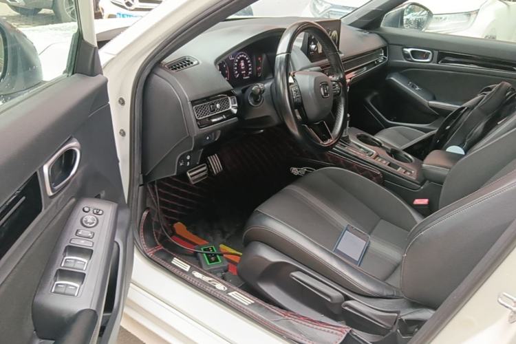 Used Honda Civic 2022 240TURBO CVT Dynamic Edition Driver Seat