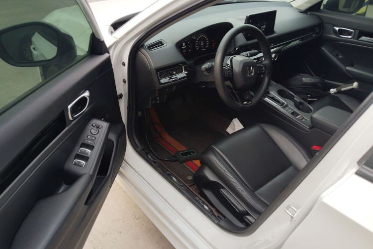 Used Honda Civic 2022 240TURBO CVT Dynamic Edition Driver Seat