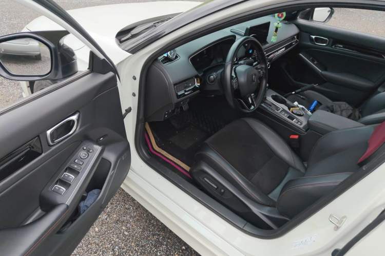 Used Honda Civic 2022 240TURBO CVT Ignition Edition Driver Seat