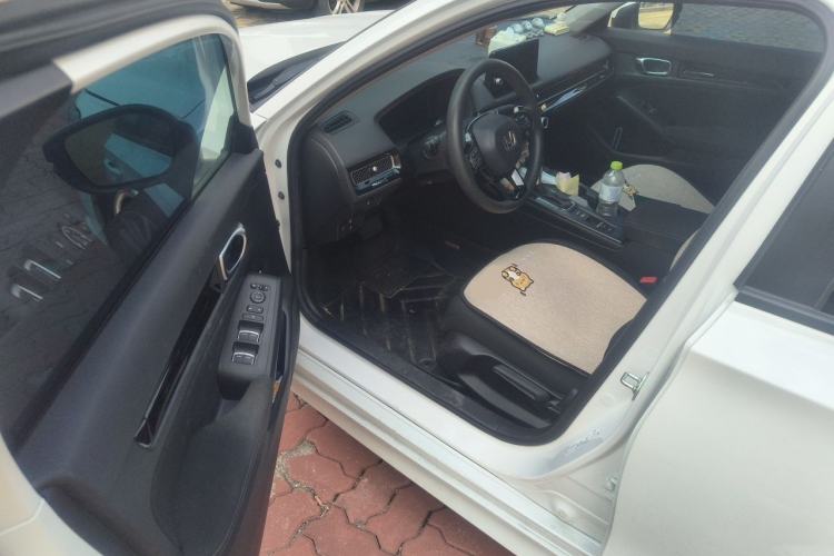 Used Honda Civic 2022 240TURBO CVT Dynamic Edition Driver Seat