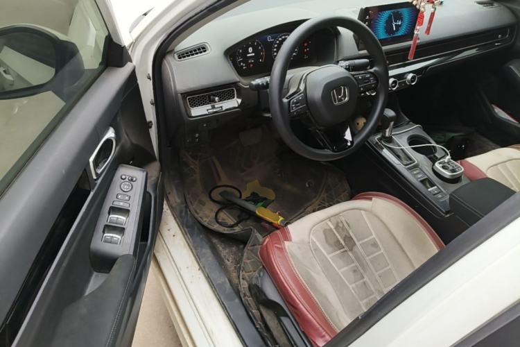 Used Honda Civic 2022 240TURBO CVT Dynamic Edition Driver Seat
