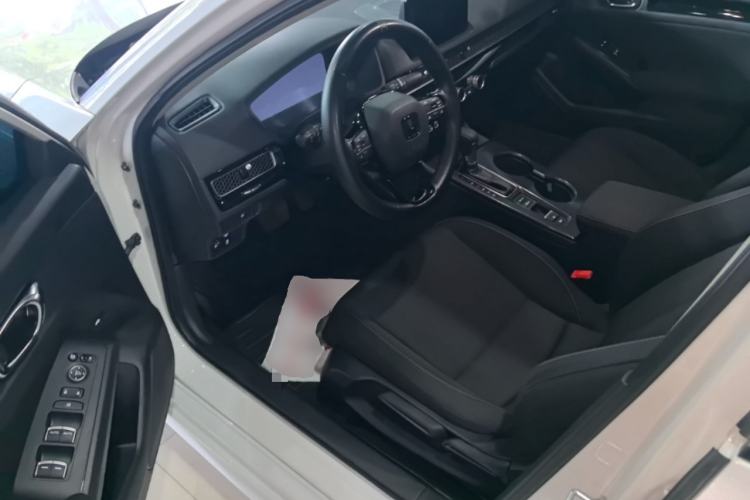 Used Honda Civic 2022 240TURBO CVT Dynamic Edition Driver Seat
