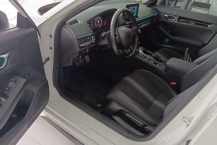 Used Honda Civic 2022 240TURBO CVT Dynamic Edition Driver Seat