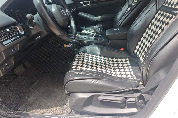 Used Honda Civic 2022 240TURBO CVT Dynamic Edition Driver Seat