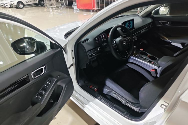 Used Honda Civic 2022 240TURBO CVT Dynamic Edition Driver Seat