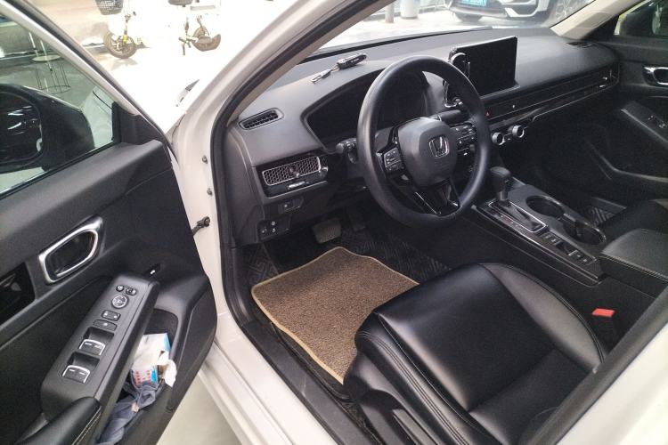 Used Honda Civic 2022 240TURBO CVT Dynamic Edition Driver Seat