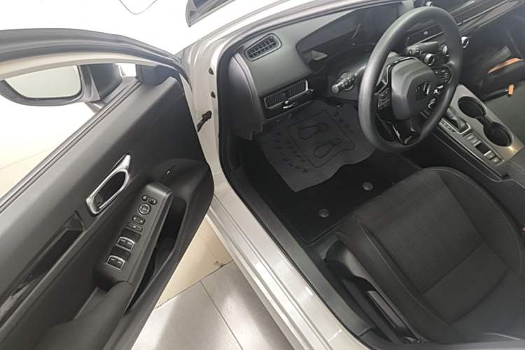 Used Honda Civic 2022 240TURBO CVT Dynamic Edition Driver Seat