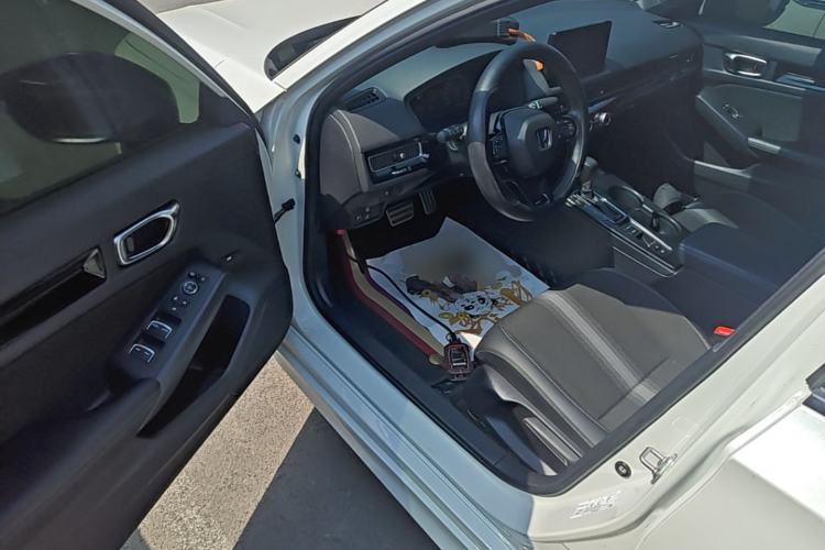 Used Honda Civic 2022 240TURBO CVT Dynamic Edition Driver Seat