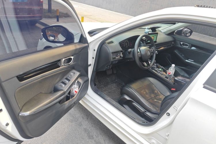 Used Honda Civic 2022 240TURBO CVT Dynamic Edition Driver Seat