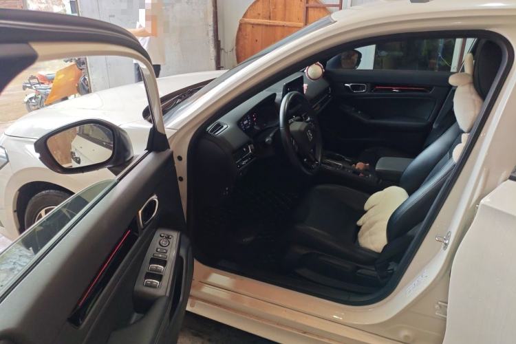 Used Honda Civic 2022 240TURBO CVT Dynamic Edition Driver Seat