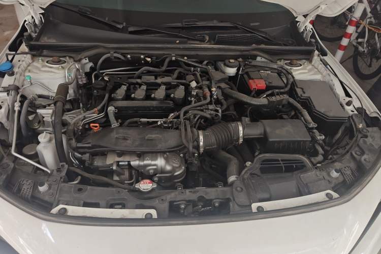 Used Honda Civic 2022 240TURBO CVT Dynamic Edition Engine Bay