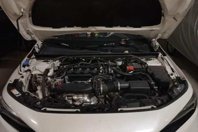 Used Honda Civic 2022 240TURBO CVT Dynamic Edition Engine Bay