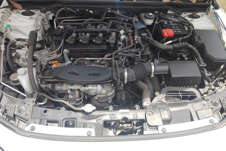 Used Honda Civic 2022 240TURBO CVT Dynamic Edition Engine Bay