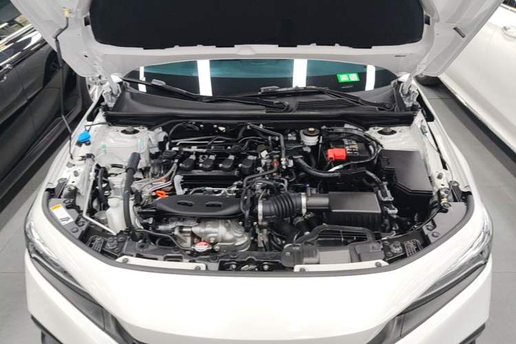Used Honda Civic 2022 240TURBO CVT Dynamic Edition Engine Bay