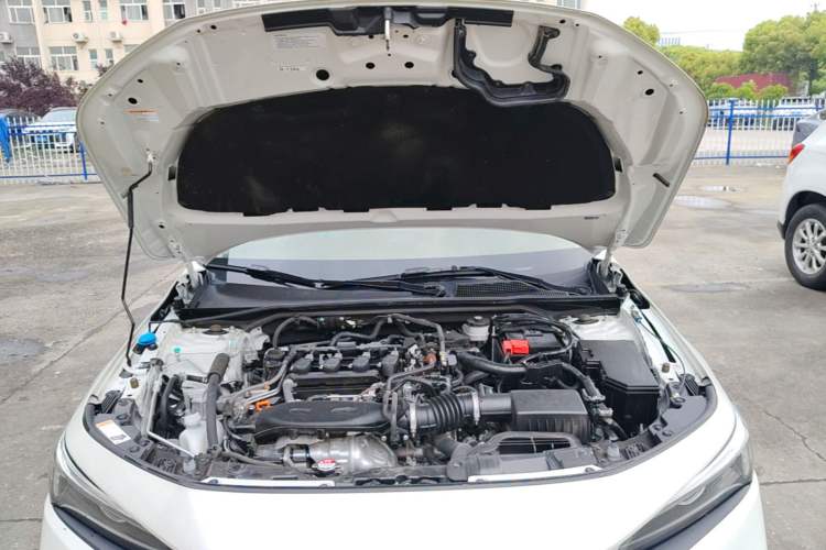 Used Honda Civic 2022 240TURBO CVT Dynamic Edition Engine Bay