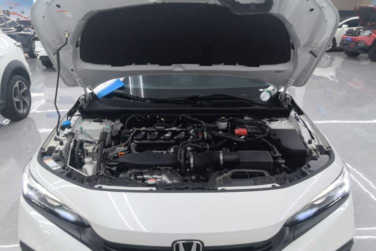 Used Honda Civic 2022 240TURBO CVT Dynamic Edition Engine Bay